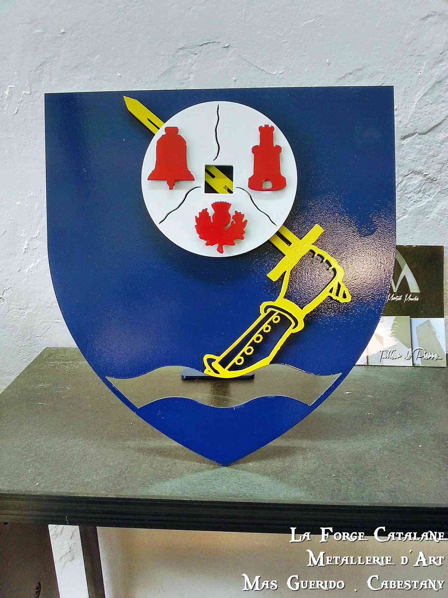 bouclier en decoupe laser thermolaquage Forge Catalane.jpg